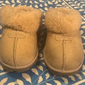 Ugg coquette woman's slip on hard soles Sz 8